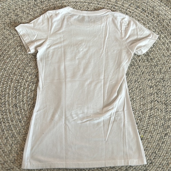 Hubs & Hers Give ‘Em The Finger Tee - Picture 4 of 4